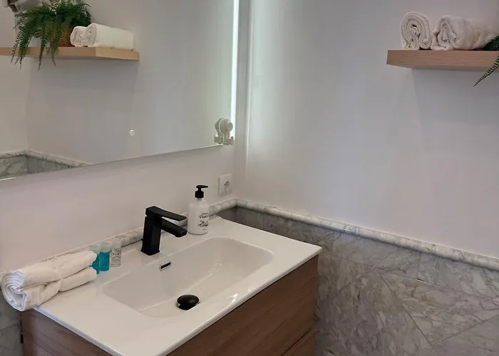 View And Pool Апартаменты