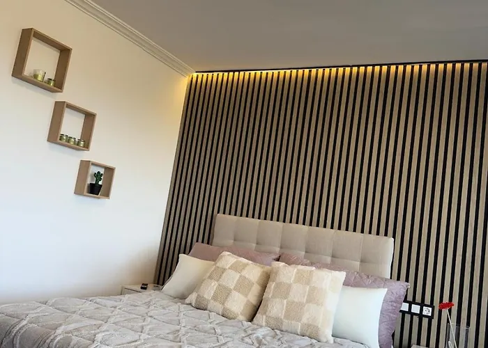 View And Pool Апартаменты