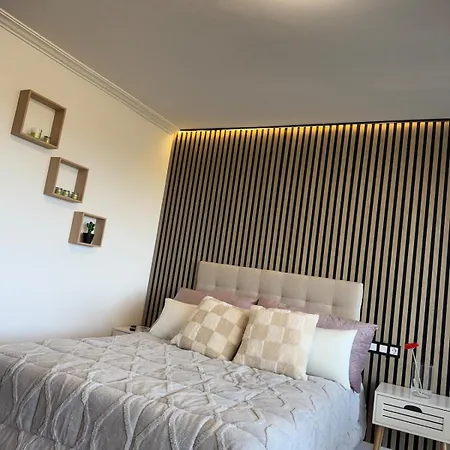 View And Pool Apartment